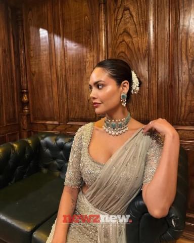 Esha Gupta Hot and Sexy Pictures
