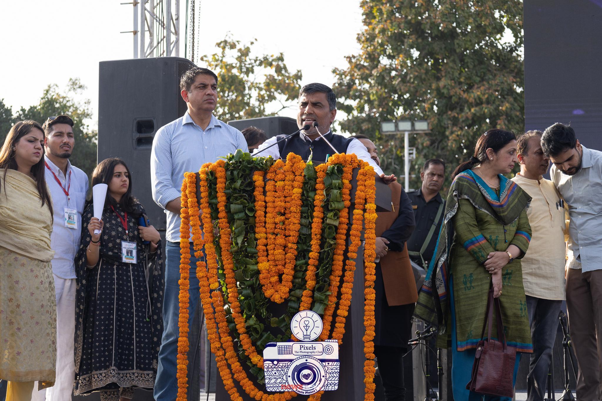 Education Minister Sh. Mahipal Dhanda Announces ₹11 Lakh Grant at KAARVAAN 2025
