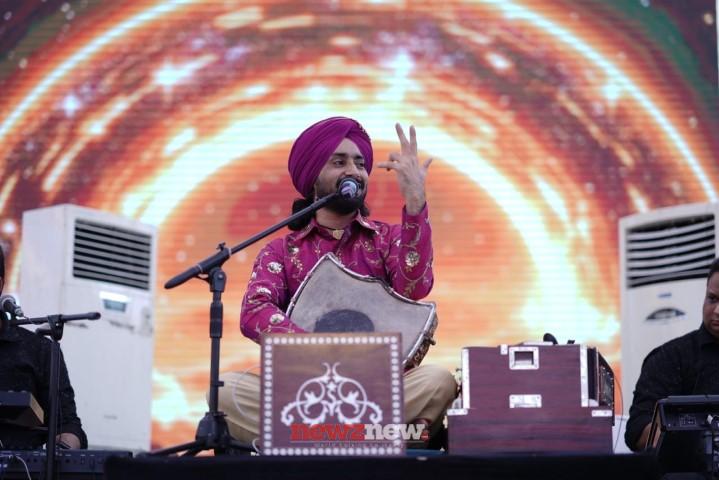 Satinder Sartaaj Mesmerizes Audience with Soul-Stirring Live Performance