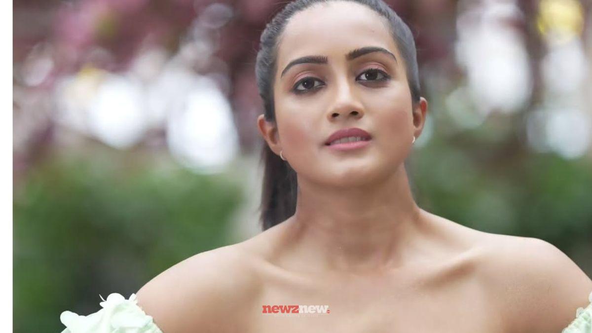 List Of 20+ Top Adult Ullu Web Series Actresses With Their Photos And Net Worth