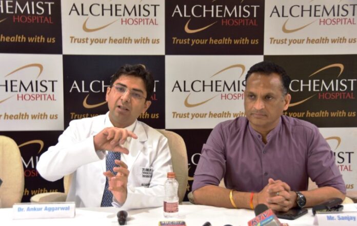 Ojas Hospital performs region’s 1st physician-modified fenestrated EVAR for complex aortic aneurysm