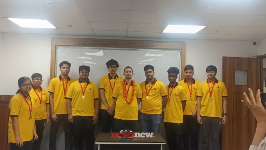 Sri Chaitanya Students Shine Again in JEE Mains 2025