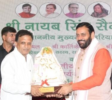 Chief Minister holds key meeting, reviews pivotal irrigation and water resource projects worth over Rs. 100 crore