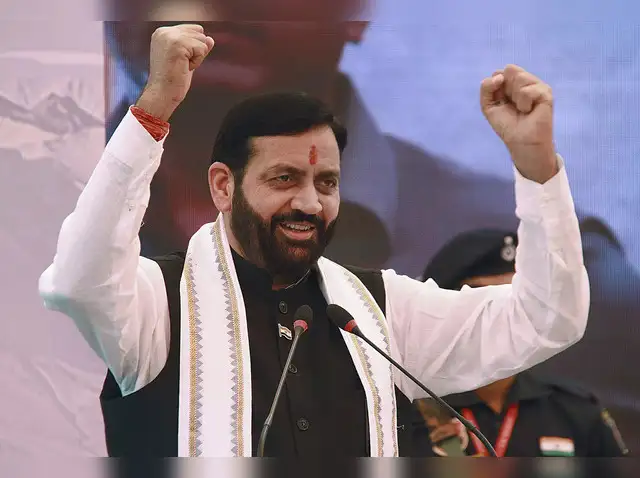 CM Nayab Singh Saini directs timely issuance of certificates, Prioritizing eligible beneficiaries