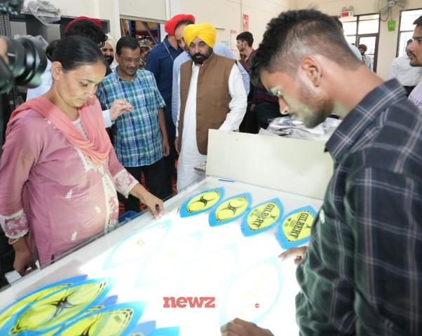 From Jalandhar to London: Arvind Kejriwal and CM Mann Flag off shipment of 25,000 Rugby Balls for Global Matches