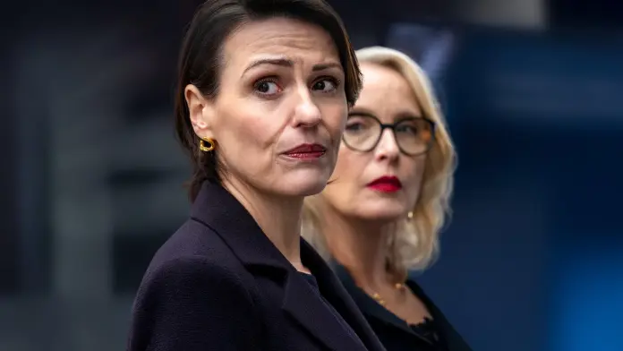 Binge Watch Hostage – A Deadly Game of Politics and Betrayal Begins