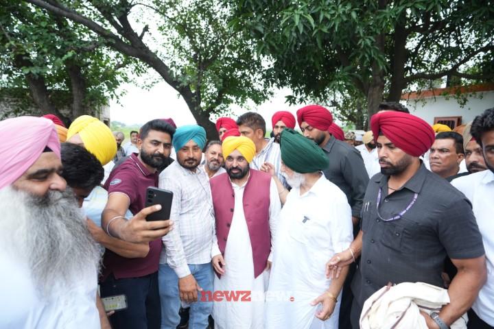 In A First People’s Cm Interact With People Under Shades Of Tree