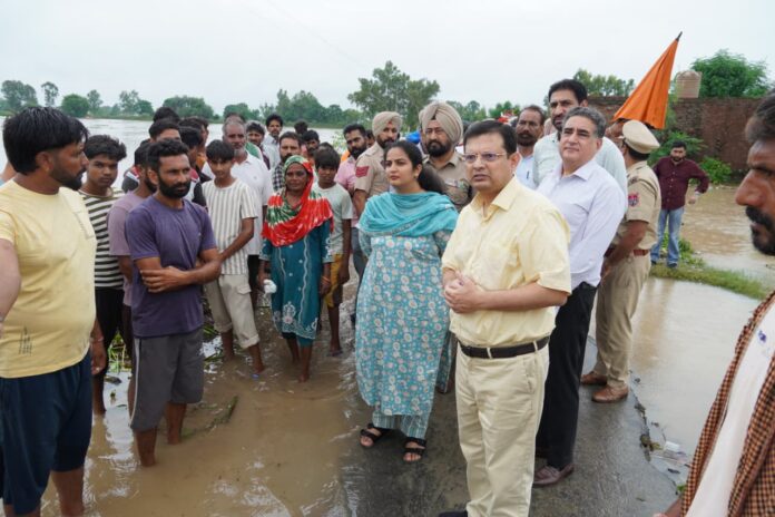 Protection Of Lives And Providing Safe Shelter In Relief Camps Is Foremost Priority Of State Govt: Acs-Cum-Fcr Anurag Verma