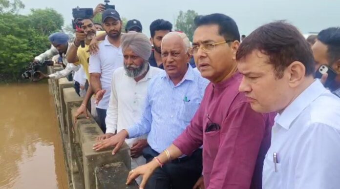 People’s life in the flood-affected areas are the most precious for the Punjab Government- Aman Arora