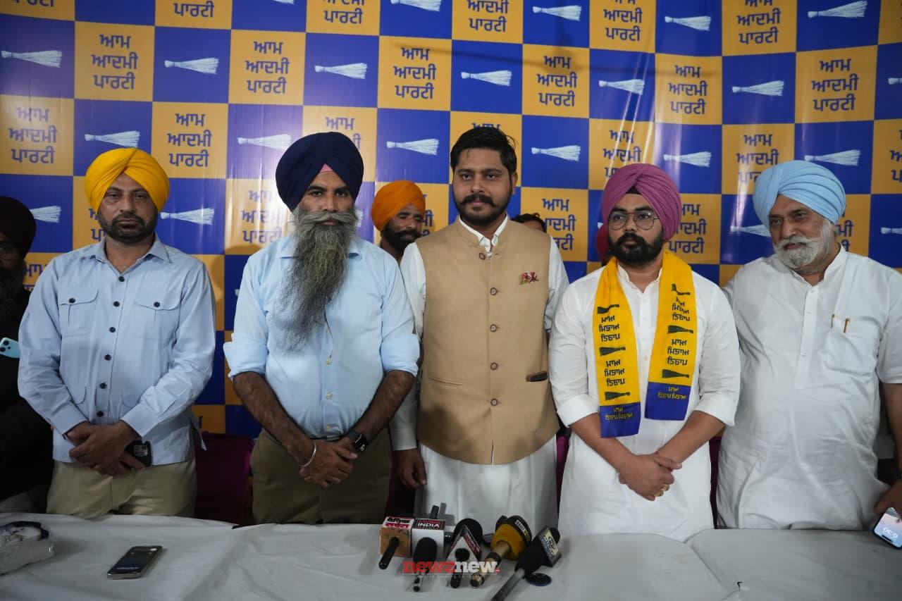 Yadwinder Singh Rejoins AAP, Welcomed by Sherry Kalsi