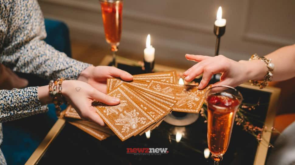 Why Gen-Z Is Obsessed With Astrology & Tarot Readings