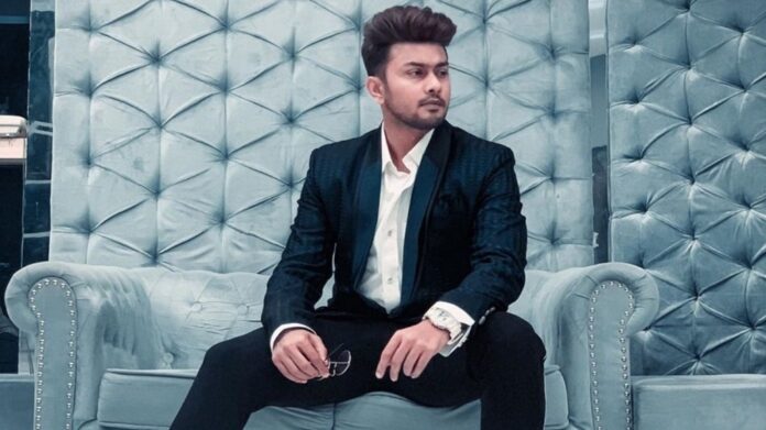 Awez Darbar Wiki – Biography, Age, Notable Works, Images