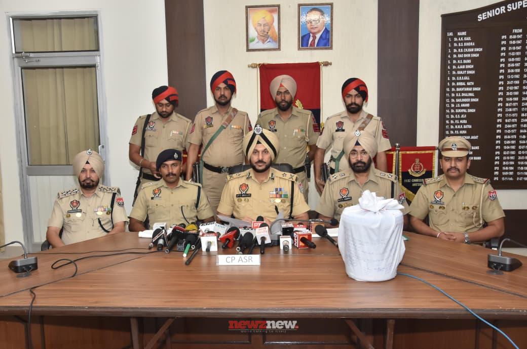 Amritsar Police Bust Cross-Border Drug Module, Seize 5kg Heroin
