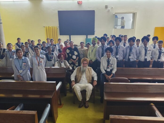 Students of Baba Farid School and Major Ajaib Singh School watch the session of Punjab Vidhan Sabha