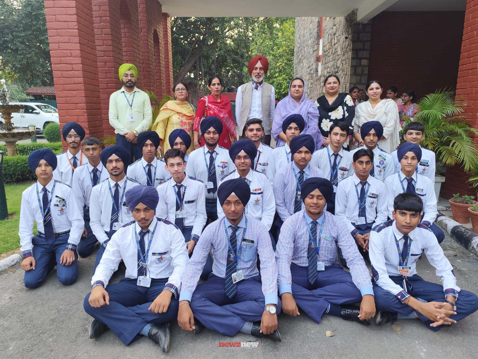 Students of Baba Farid School and Major Ajaib Singh School watch the session of Punjab Vidhan Sabha