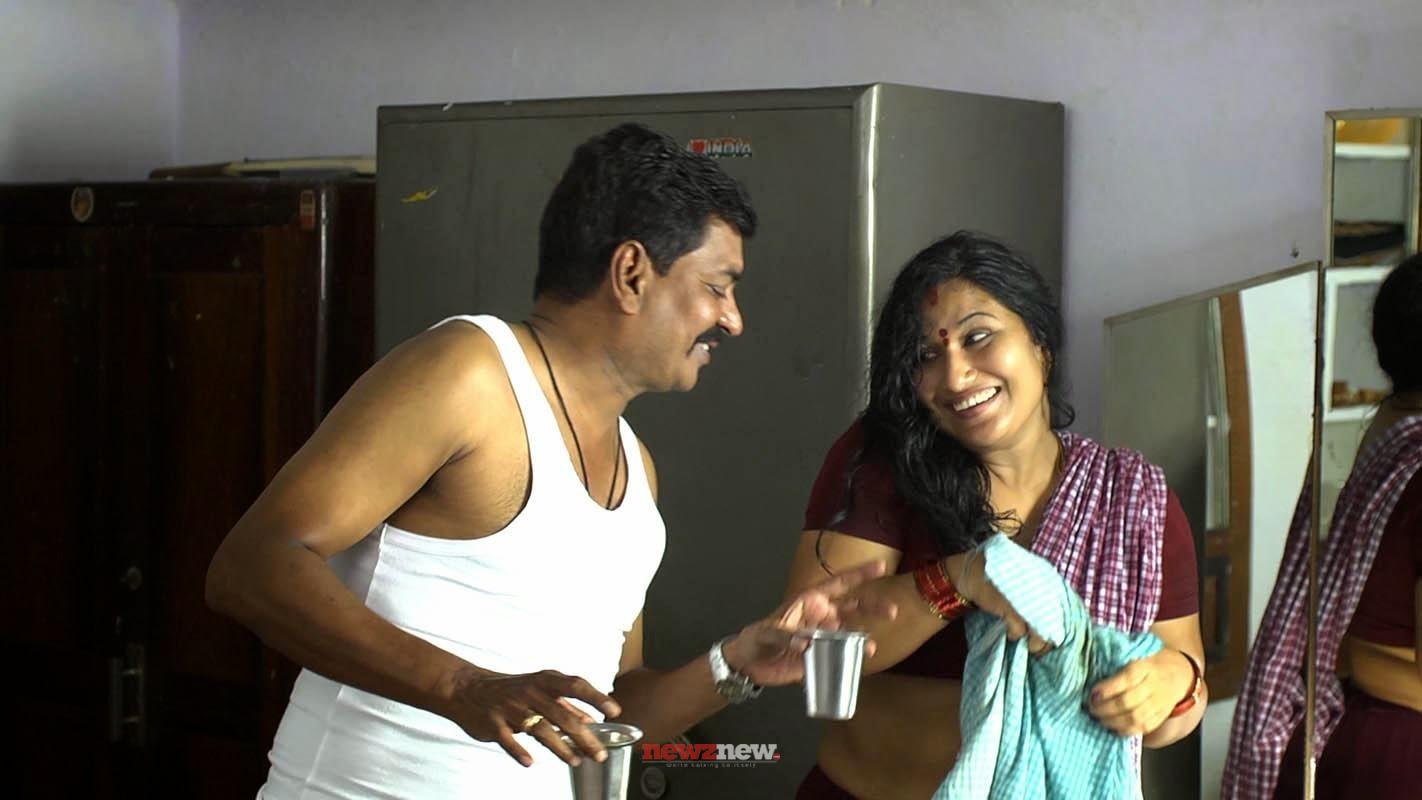 Review or Reaction to Kambi Katna Kathai Trailer