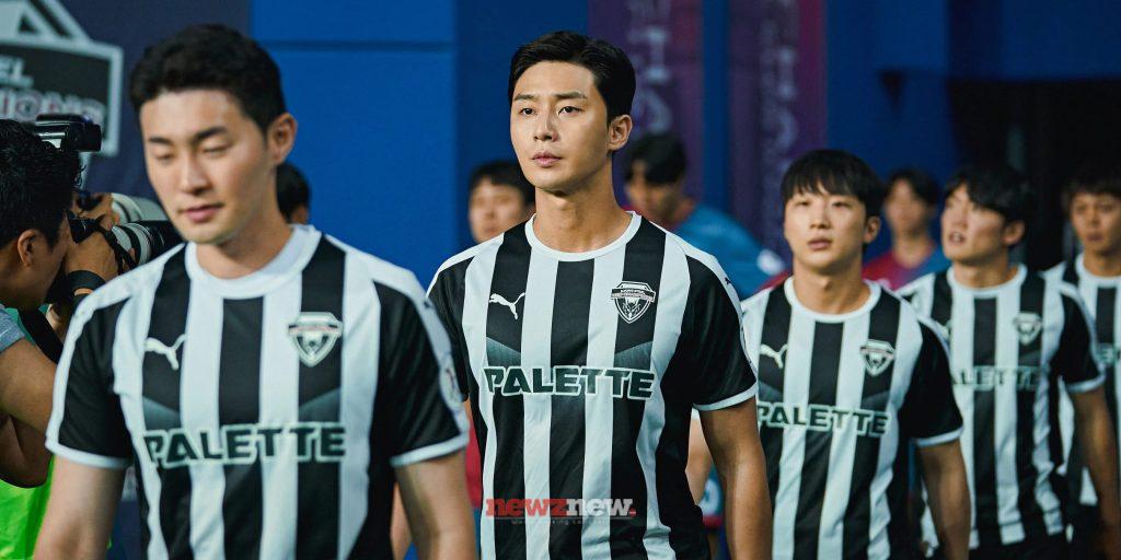 18 Best Soccer Movies on Netflix