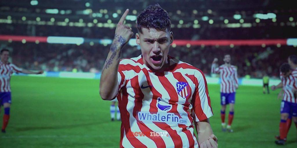 18 Best Soccer Movies on Netflix