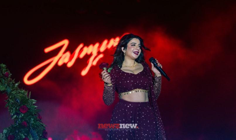 Jasmine Sandlas Headlines the Fest