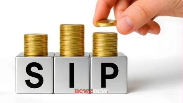 How Monthly SIP Investments Can Help Build Wealth Over Time